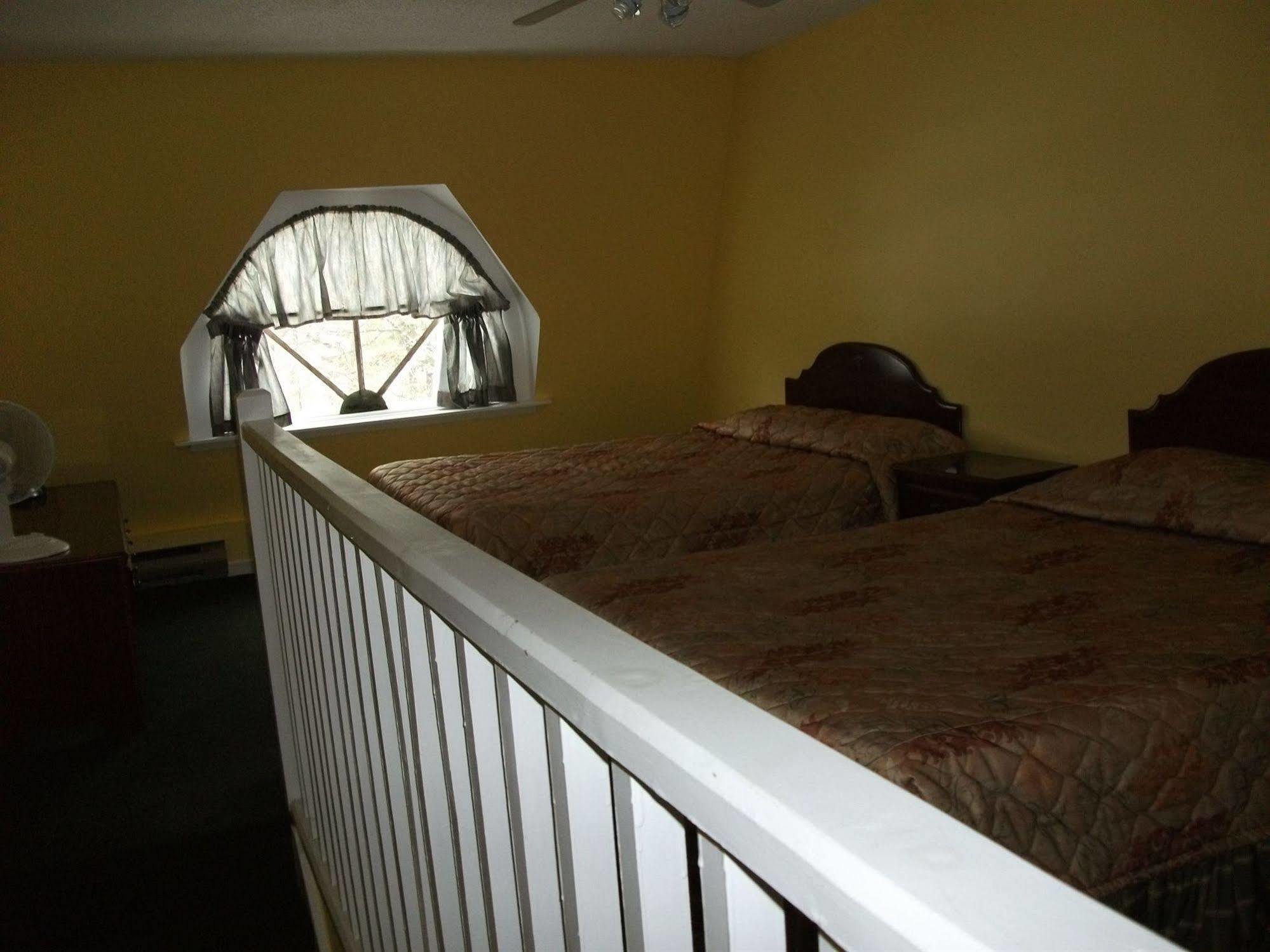 Travelodge By Wyndham Wasaga Beach Dış mekan fotoğraf